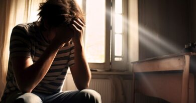 La adicción al fentanilo cobra la vida de 100 mil jóvenes al año en Estados Unidos, mientras las causas subyacentes son pasadas por alto, ¿culpable o víctima?