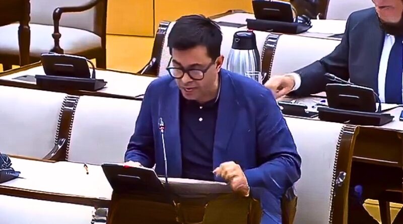 El mandatario mexicano resaltó la hermandad entre los pueblos de México y España tras la defensa del diputado Pisarello ante una moción conservadora.