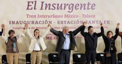 El Presidente López Obrador y la Presidenta Electa Claudia Sheinbaum acompañados por Martí Batres, celebran la apertura de la Estación Santa Fe, reduciendo los tiempos de traslado de miles de personas en la Ciudad de México y el Estado de México.