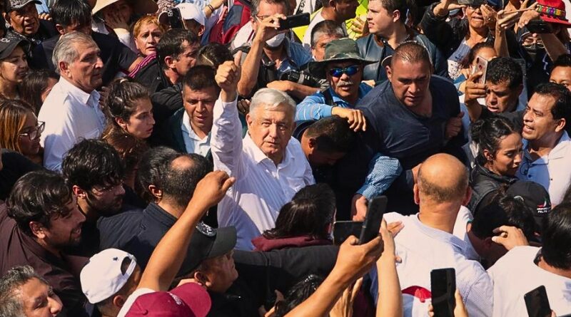 El Camino hacia la Prosperidad: Proyectos Emblemáticos y Crecimiento Económico