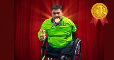 Abandonado por su padre y rechazado por escuelas, hoy es leyenda: Arnulfo Castorena gana su cuarta medalla de oro paralímpica para México.