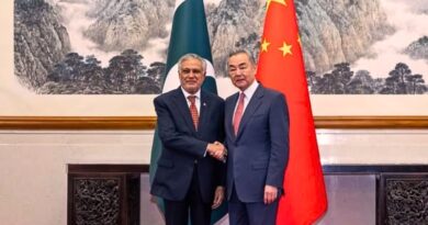 Beijing respalda esfuerzos entre India y Pakistán para resolver sus diferencias mediante el diálogo y alcanzar una tregua duradera, afirma Wang Yi.
