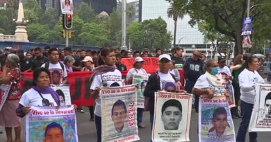 Claudia Sheinbaum confirma la salida de Rosendo Gómez Piedra, fiscal del caso Ayotzinapa, tras presiones de familiares; Mauricio Pazarán asume como interino