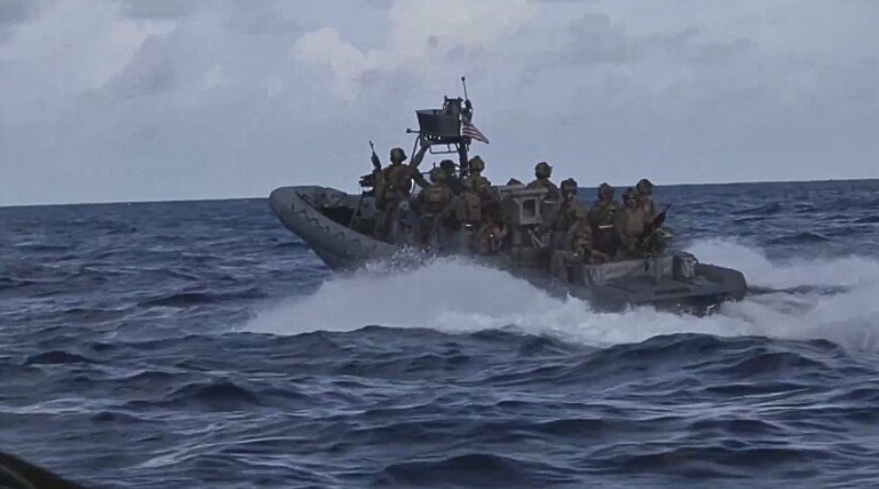 El Comando Sur publica imágenes de ejercicios con fuego real. Países latinoamericanos condenan la escalada y denuncian una masacre extrajudicial.