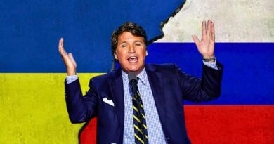 El periodista estadounidense acusó a Washington de orquestar un golpe en 2014, negar la soberanía de Ucrania y empujar a Rusia al conflicto en un discurso en la Universidad de Indiana.