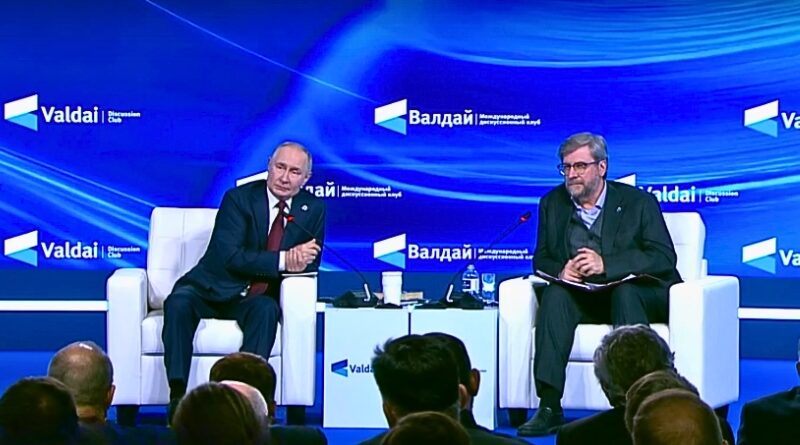 El mandatario defendió la permanencia histórica de Rusia y advirtió a quienes busquen “medir fuerzas” con su país durante el XXII Foro Internacional de Discusiones Valdái.