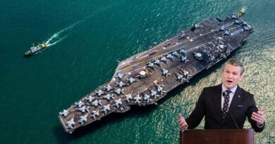 El secretario de Guerra, Pete Hegseth, niega señalamientos y acusa a medios y a la oposición de fabricar reportes para desacreditar operaciones antinarco.