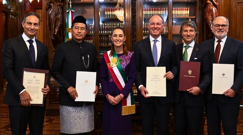 Con un mensaje de fraternidad global, la presidenta Claudia Sheinbaum Pardo recibió cartas credenciales de embajadores de Europa, Asia, África y el Caribe.