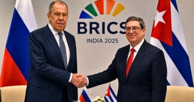 En el marco de la cumbre BRICS, Rusia asegura respaldo político y material a la isla frente a la escalada de sanciones y presiones de Washington.