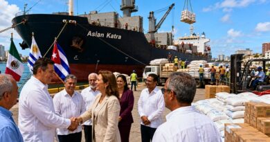 Buque con 1.700 toneladas de insumos esenciales arriba a Cuba desde México y Uruguay, reforzando la cooperación regional.