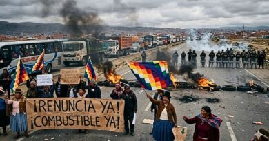 Protestas masivas, escasez de dólares y polarización política sumergen al país en su peor momento en décadas, con el fantasma de Evo Morales de fondo.