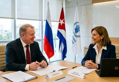 Embajador Koronelli y directora del PMA abordan en La Habana el fortalecimiento de la asistencia alimentaria, respaldada por fondos rusos ante el bloqueo.