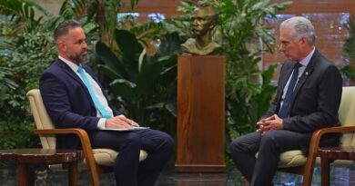 El mandatario cubano concede una entrevista exclusiva a RT donde desgrana las transformaciones económicas necesarias para la isla, denuncia el "castigo colectivo" de Washington y defiende el diálogo como vía para la paz regional