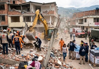 Washington anunció 15.5 millones de dólares y China movilizó equipos pesados para apoyar el rescate tras el sismo de 7.4 grados.