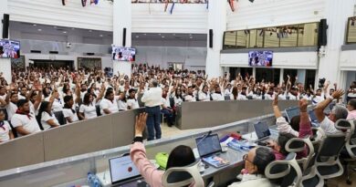 Miles de nicaragüenses ocuparon el hemiciclo legislativo para avalar la reforma a la Carta Magna y prometer continuidad al proceso nacional de escucha.