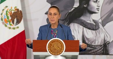 La presidenta reprochó a Alejandro Moreno por solicitar en EE.UU. medidas contra funcionarios electorales y defendió la soberanía mexicana.