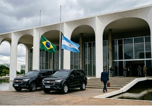 La retirada del embajador brasileño marca el mayor deterioro diplomático en décadas tras la escalada verbal entre Lula y Milei.