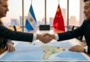 Pese a la alineación política con Washington, gobiernos como el de Ecuador amplían sus vínculos comerciales y financieros con Pekín.