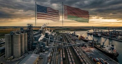 Washington negocia una compra masiva a Minsk que abarataría costos agrícolas mientras la disputa comercial con Ottawa se profundiza.