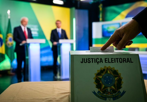 Una encuesta publicada el 23 de octubre sitúa a Flávio Bolsonaro con 48% y a Lula da Silva con 47%, en una contienda cerrada antes de la segunda vuelta.