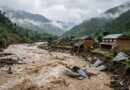 Una crecida repentina arrasó decenas de viviendas en Gorkha, mientras Nepal aún se recupera del colapso glaciar que dejó más de mil 400 muertos.