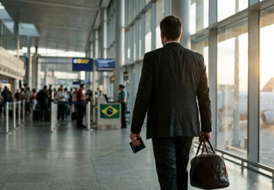 El senador salió de Brasil hacia Estados Unidos tras la orden del Supremo de entregar su pasaporte por un caso de lavado de dinero.